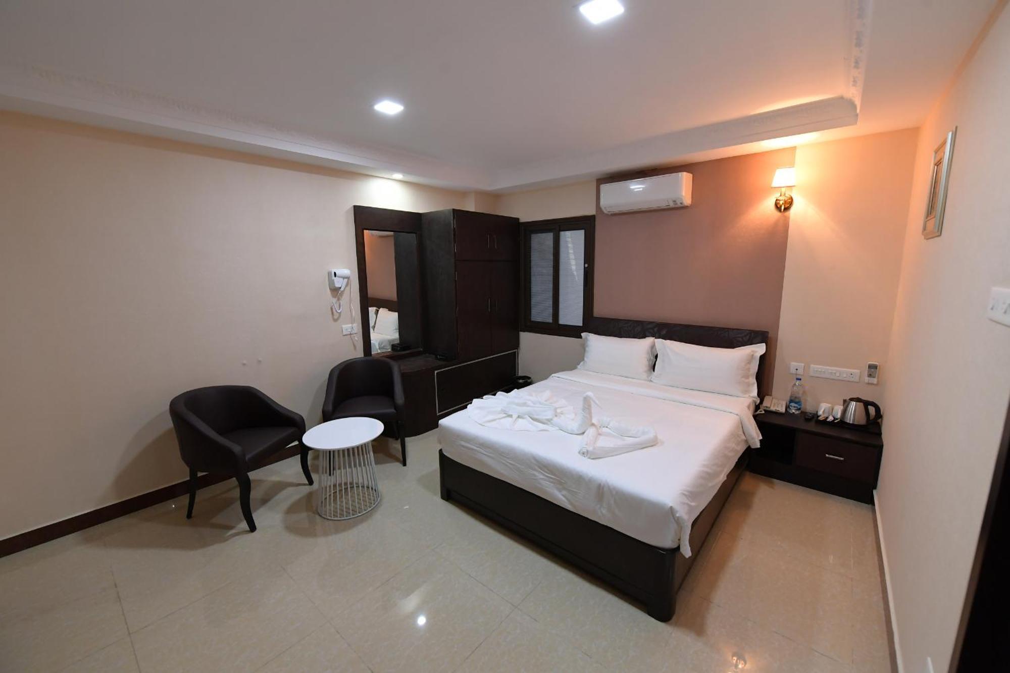 Coastal Grand Hotel Sampath Tiruchirappalli Εξωτερικό φωτογραφία
