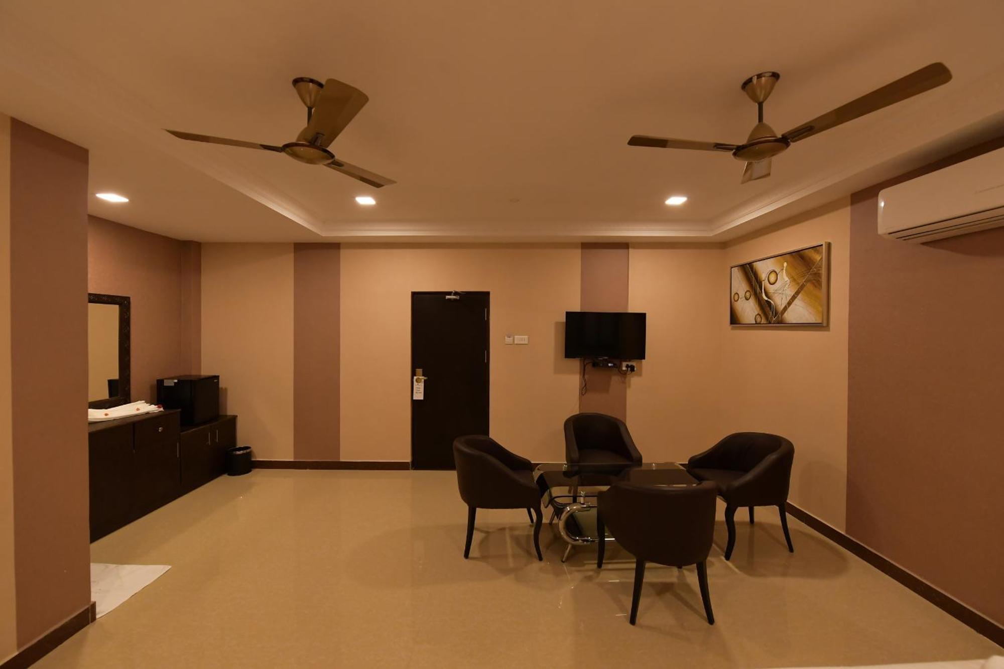 Coastal Grand Hotel Sampath Tiruchirappalli Εξωτερικό φωτογραφία